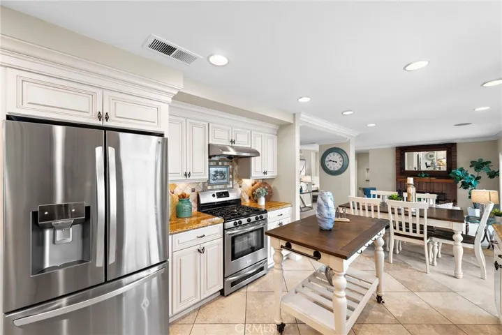 21321 Hillside Court, Lake Forest, California 92630