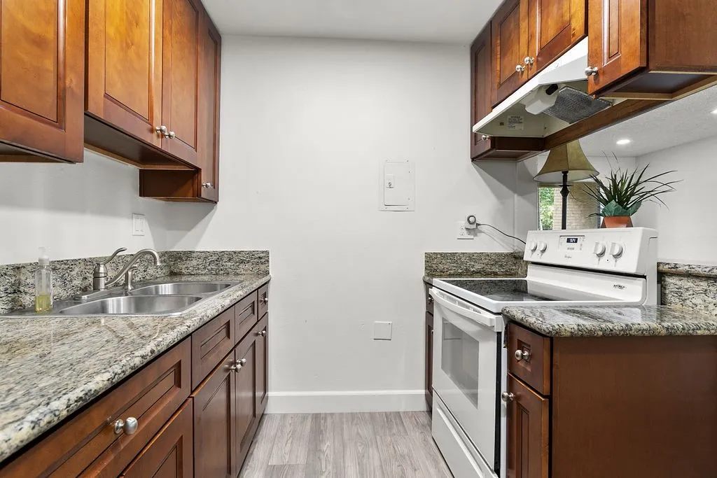 1000 W Macarthur Boulevard 67, Santa Ana, California 92707 home-pic-3