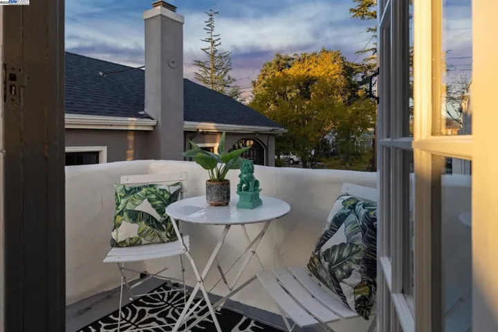 3222 Thompson Avenue, Alameda, California 94501