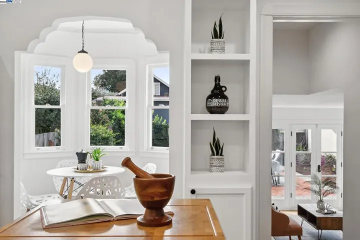3222 Thompson Avenue, Alameda, California 94501