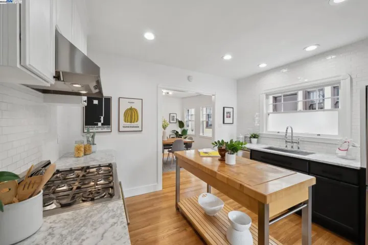 3222 Thompson Avenue, Alameda, California 94501