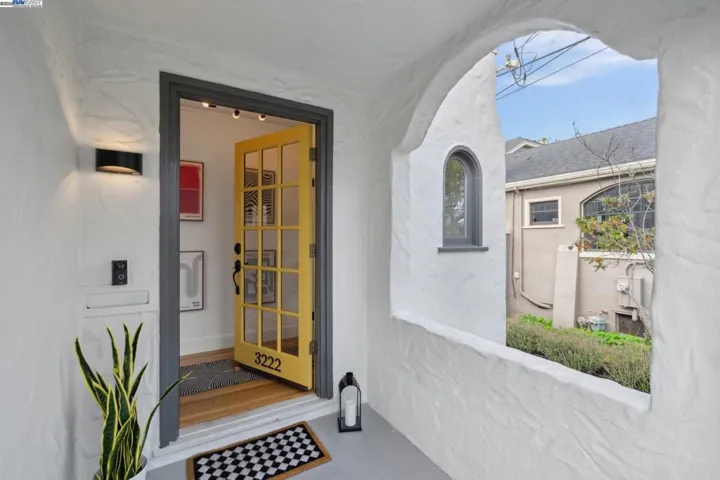 3222 Thompson Avenue, Alameda, California 94501