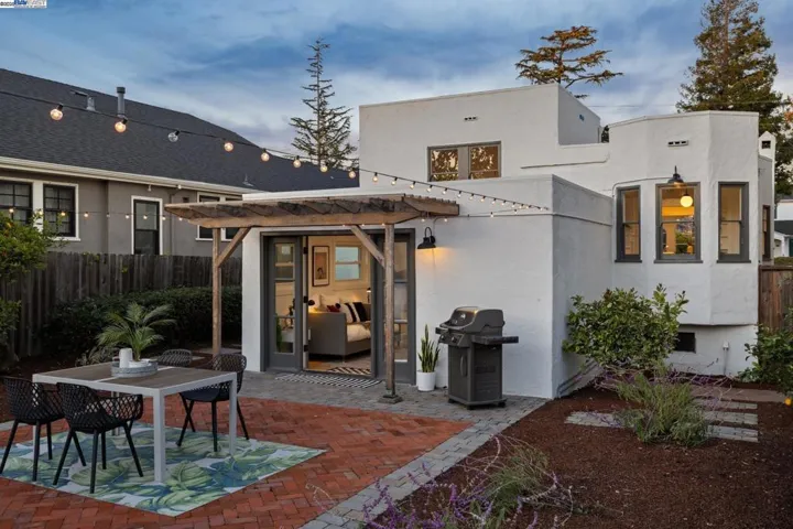 3222 Thompson Avenue, Alameda, California 94501