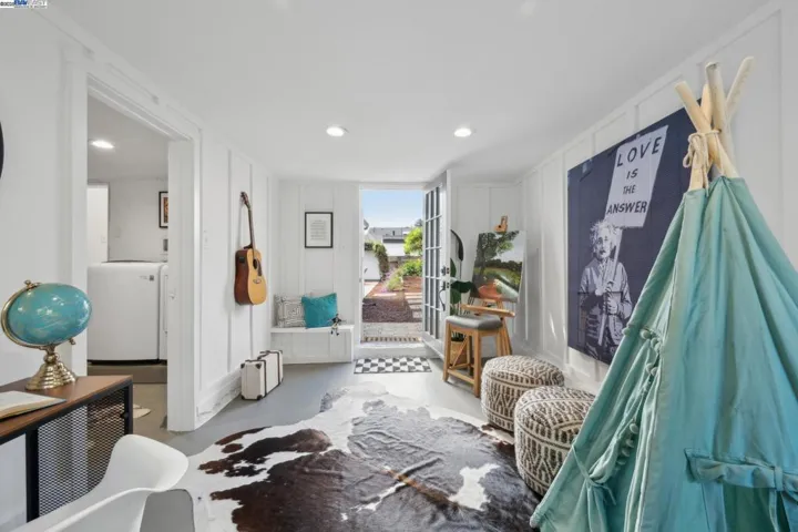 3222 Thompson Avenue, Alameda, California 94501