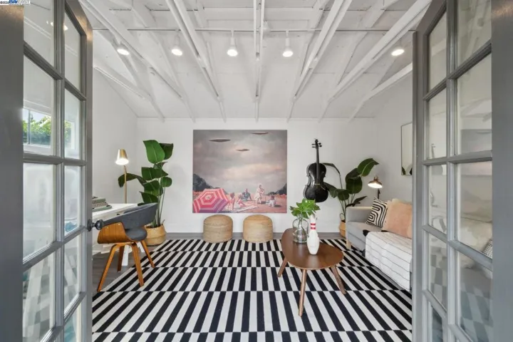 3222 Thompson Avenue, Alameda, California 94501