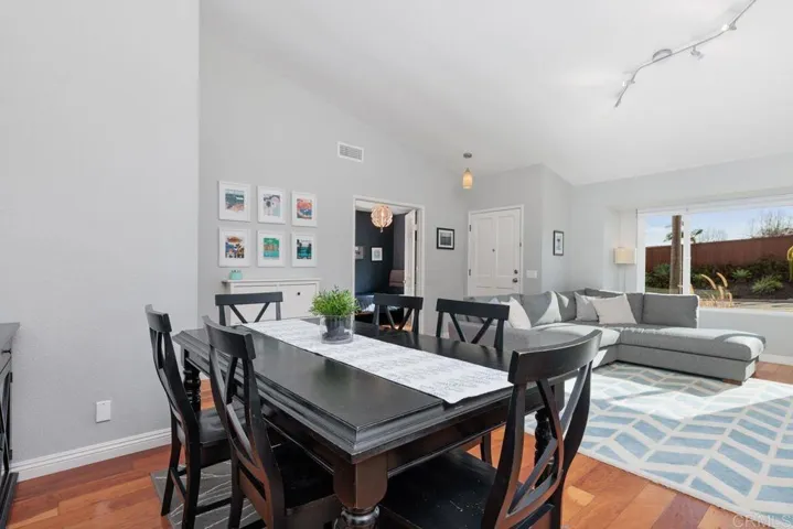 1649 N Willowspring Drive, Encinitas, California 92024