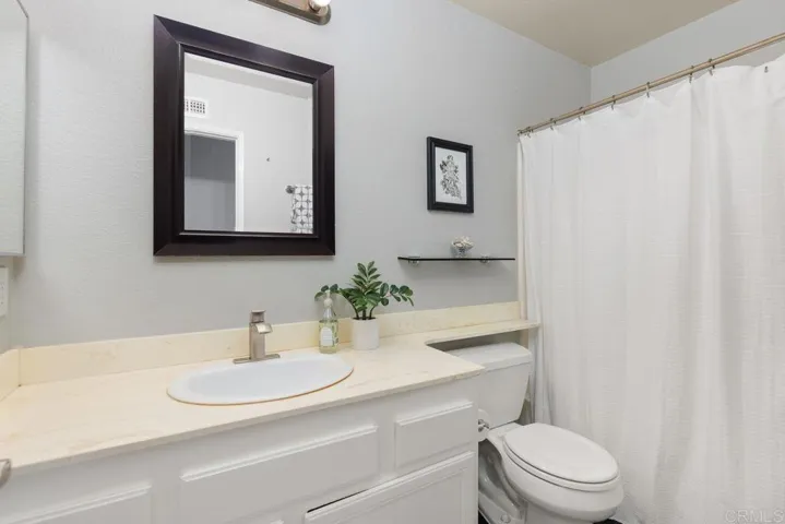 1649 N Willowspring Drive, Encinitas, California 92024