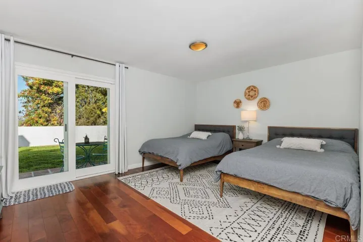 1649 N Willowspring Drive, Encinitas, California 92024