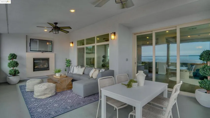 6707 Skyview Dr, Oakland, California 94605