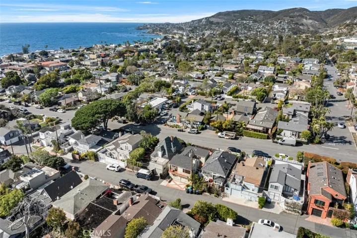 Located in the village of Laguna Beach and 3 blocks to the ocean.