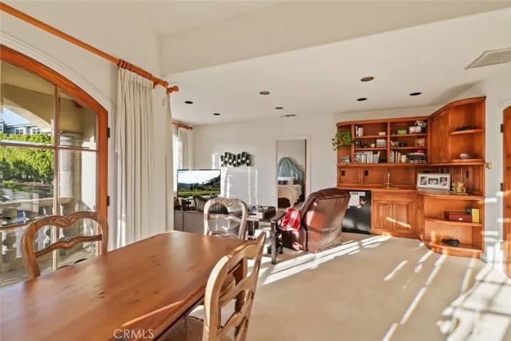 108 Kings Place, Newport Beach, California 92663