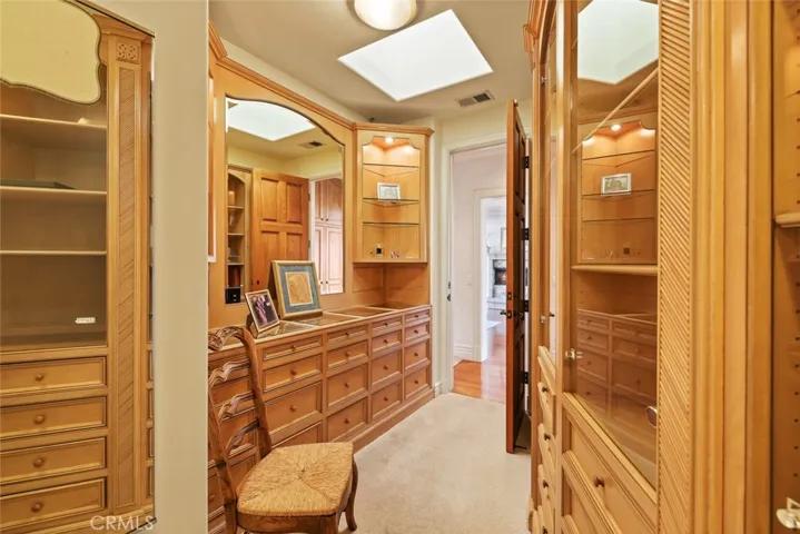 108 Kings Place, Newport Beach, California 92663