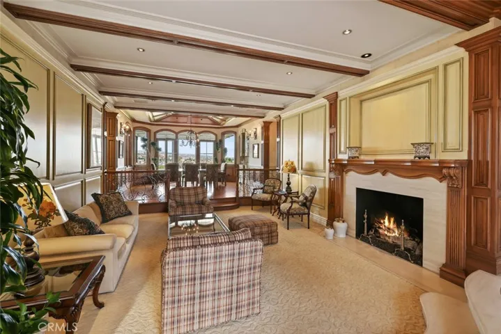 108 Kings Place, Newport Beach, California 92663