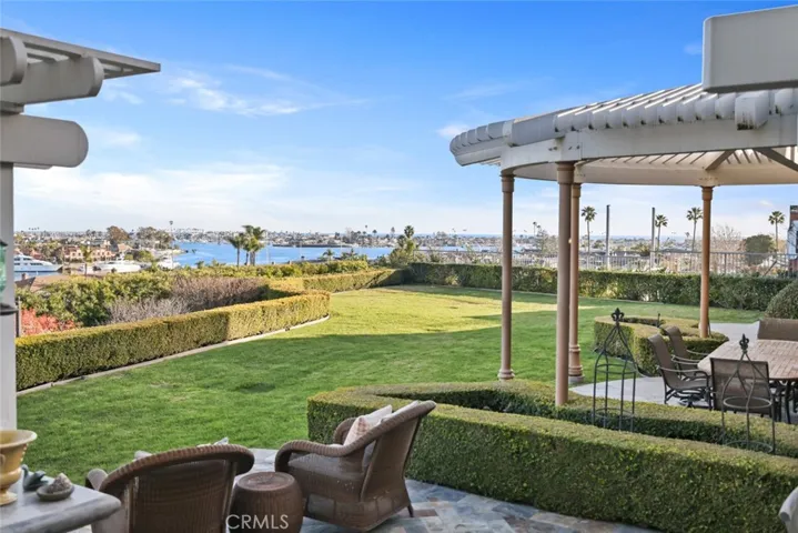 108 Kings Place, Newport Beach, California 92663
