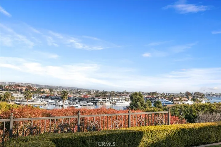 108 Kings Place, Newport Beach, California 92663