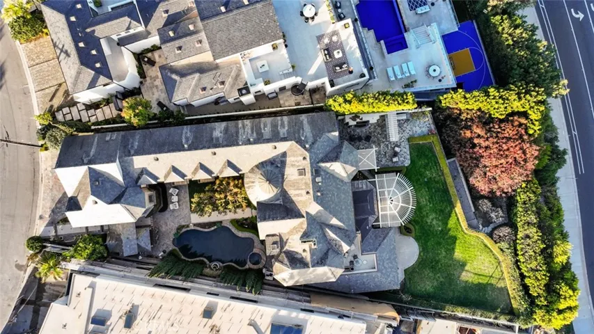 108 Kings Place, Newport Beach, California 92663