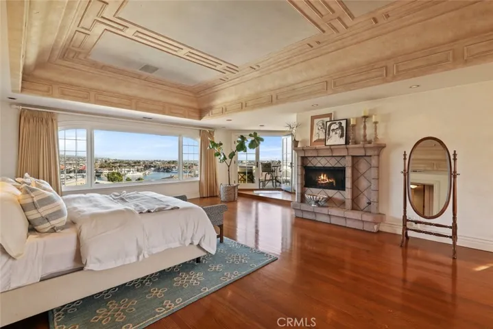 108 Kings Place, Newport Beach, California 92663