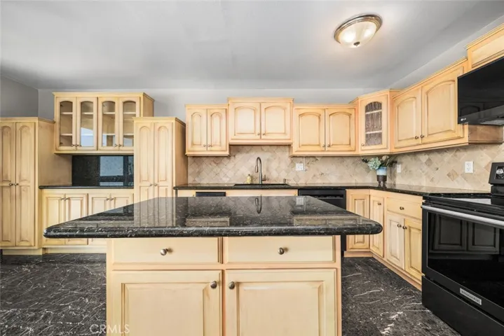 28121 Highridge Road 301, Rancho Palos Verdes, California 90275