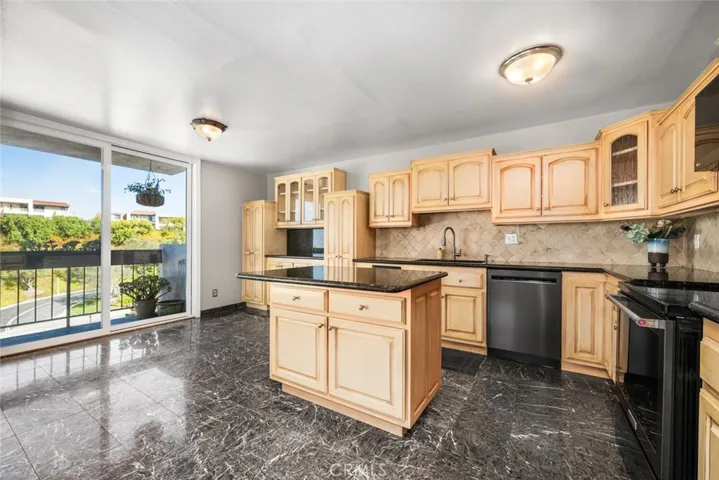 28121 Highridge Road 301, Rancho Palos Verdes, California 90275
