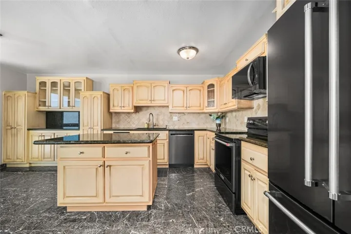 28121 Highridge Road 301, Rancho Palos Verdes, California 90275