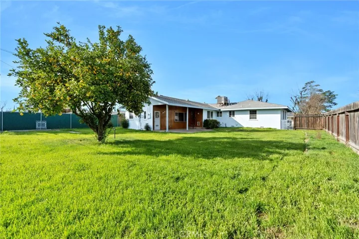 521 Fairview Avenue, Madera, California 93637