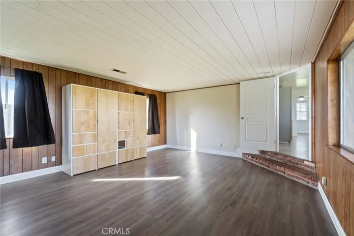 521 Fairview Avenue, Madera, California 93637