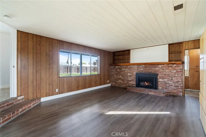 521 Fairview Avenue, Madera, California 93637
