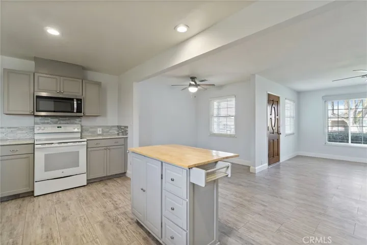 521 Fairview Avenue, Madera, California 93637