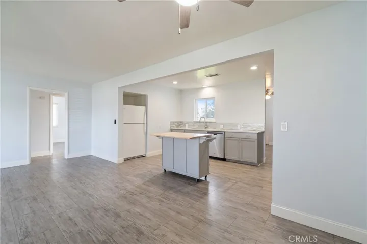 521 Fairview Avenue, Madera, California 93637