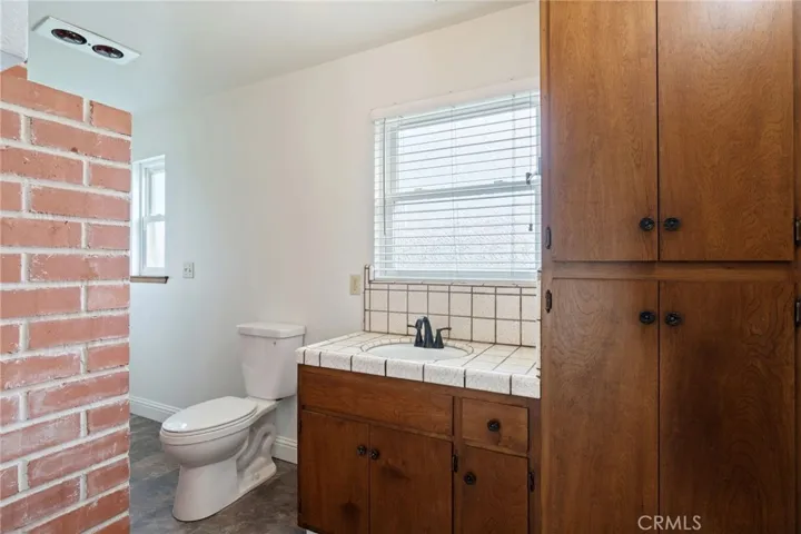521 Fairview Avenue, Madera, California 93637