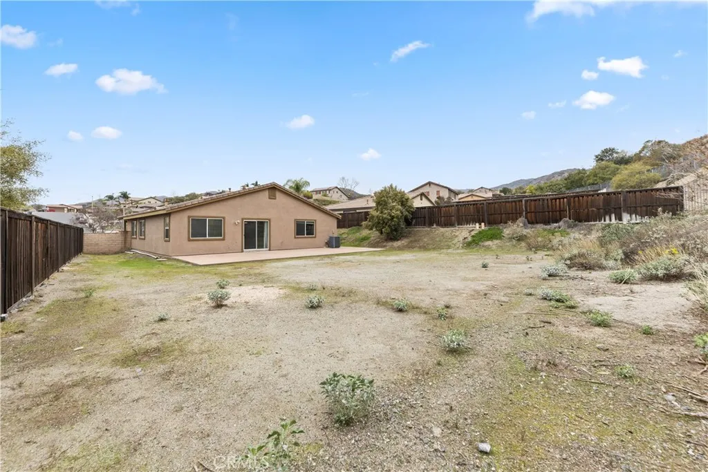 29344 Gateway Drive, Lake Elsinore, California 92530 home-pic-35