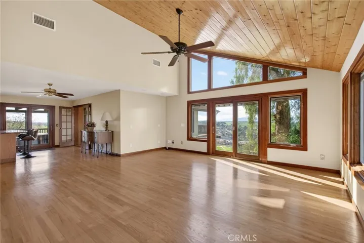 This view is looking back to the kitchen