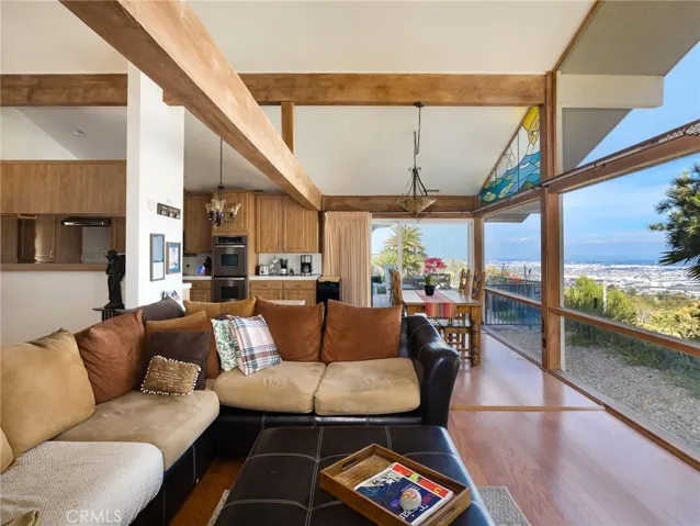 29897 Knoll View Drive, Rancho Palos Verdes, California 90275