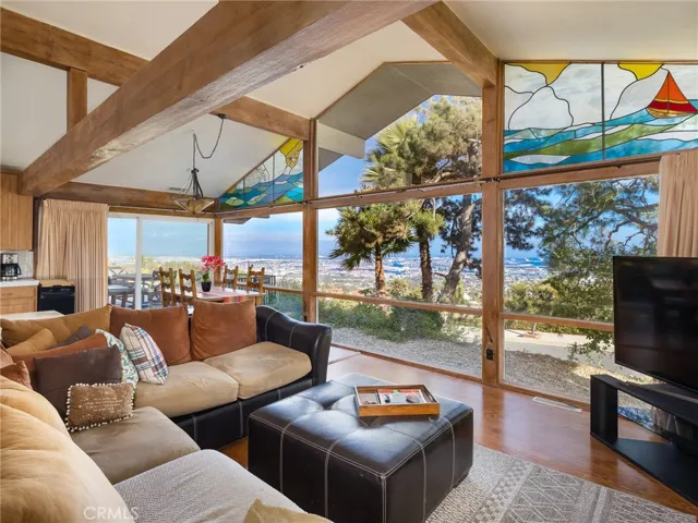 29897 Knoll View Drive, Rancho Palos Verdes, California 90275