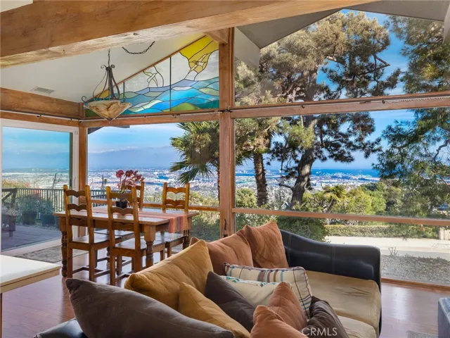 29897 Knoll View Drive, Rancho Palos Verdes, California 90275