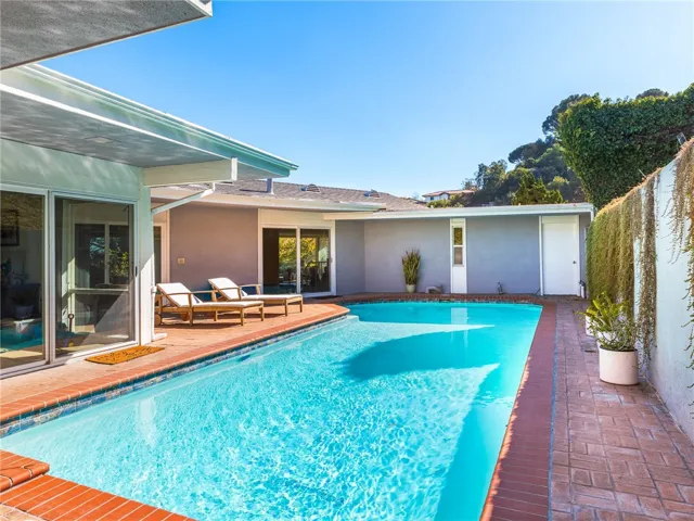 29897 Knoll View Drive, Rancho Palos Verdes, California 90275