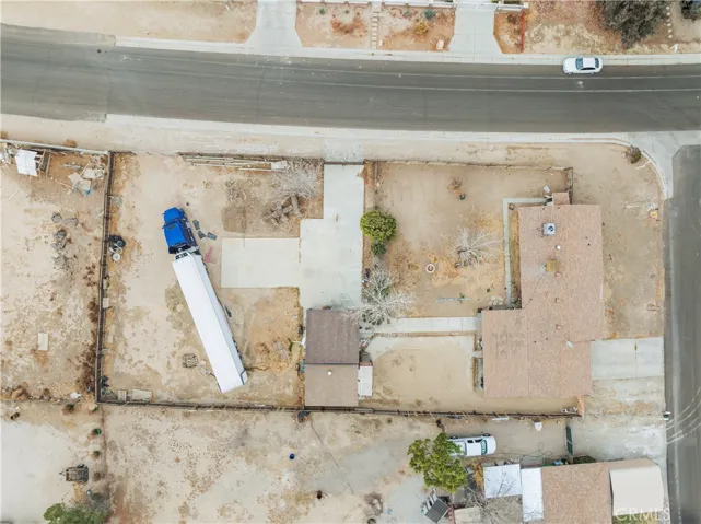 17104 Queensglen Avenue, Palmdale, California 93591