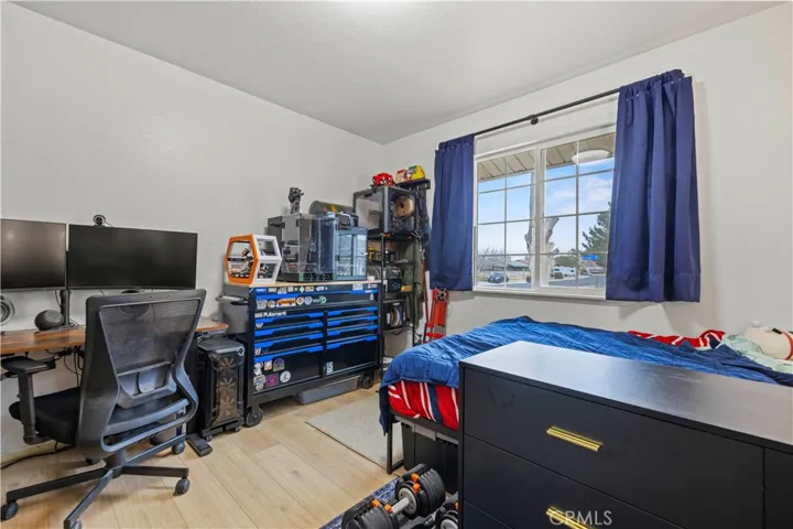 17104 Queensglen Avenue, Palmdale, California 93591