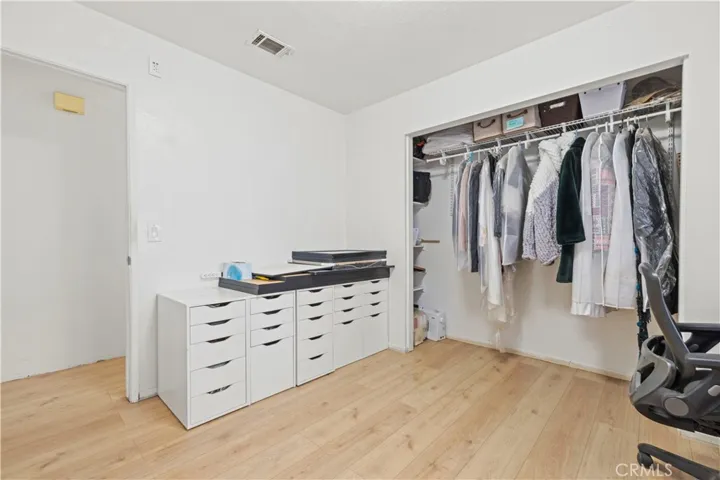 17104 Queensglen Avenue, Palmdale, California 93591