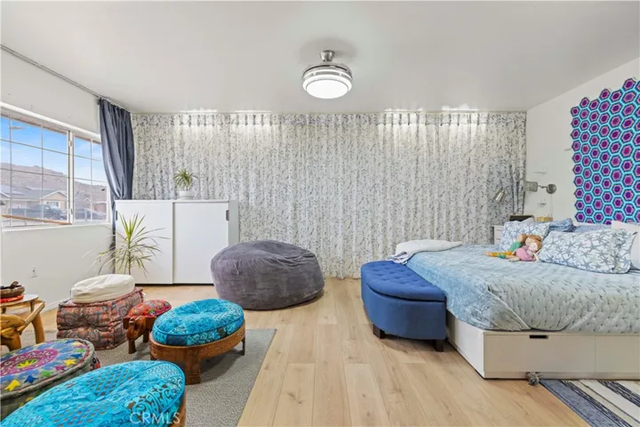 17104 Queensglen Avenue, Palmdale, California 93591
