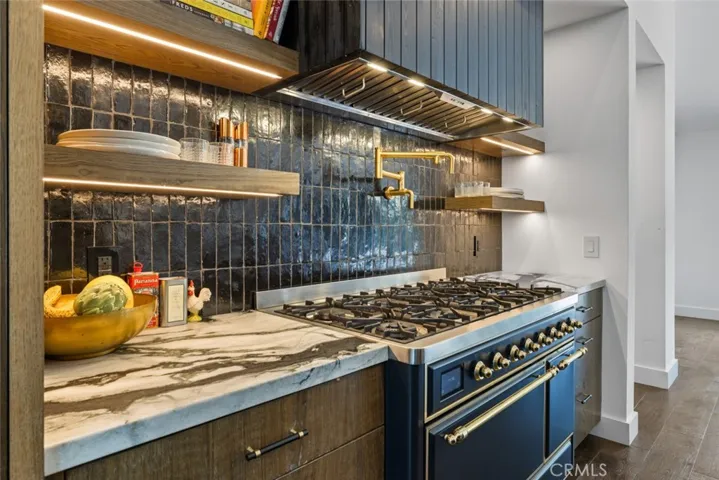 1701 Starlight Circle, Newport Beach, California 92660