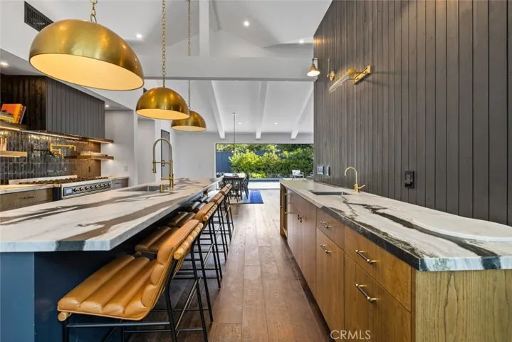 1701 Starlight Circle, Newport Beach, California 92660
