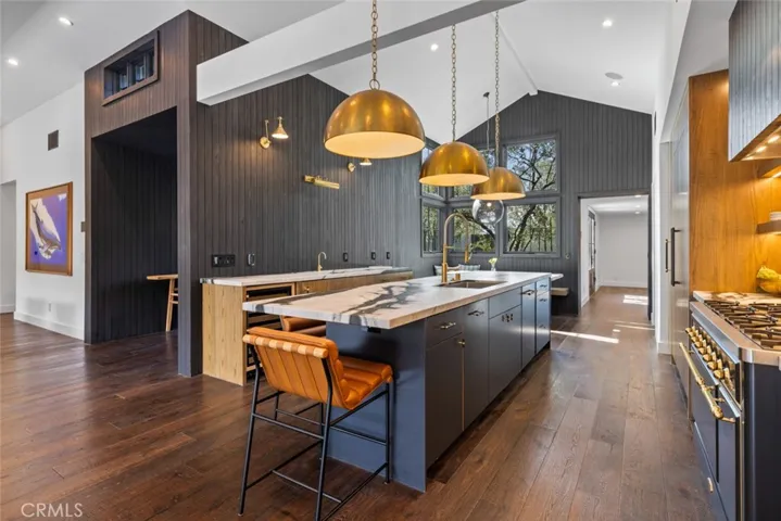 1701 Starlight Circle, Newport Beach, California 92660