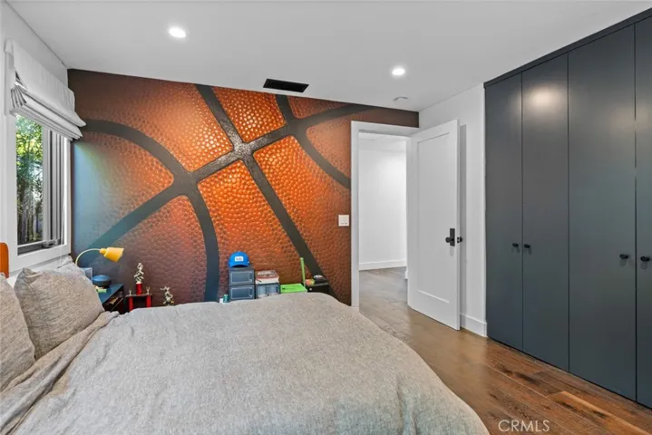 1701 Starlight Circle, Newport Beach, California 92660
