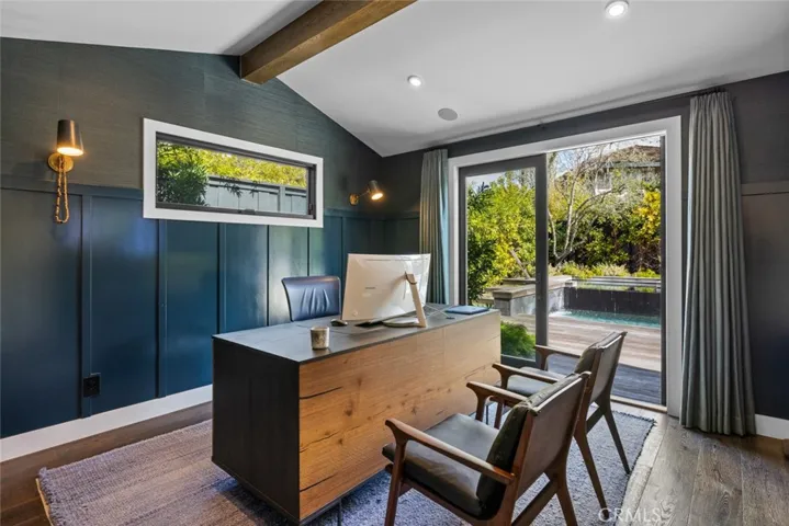 1701 Starlight Circle, Newport Beach, California 92660