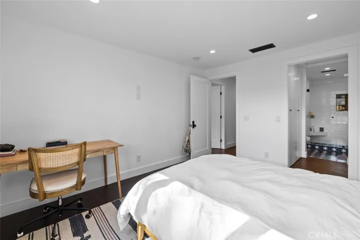 1701 Starlight Circle, Newport Beach, California 92660
