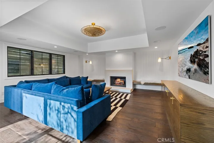 1701 Starlight Circle, Newport Beach, California 92660