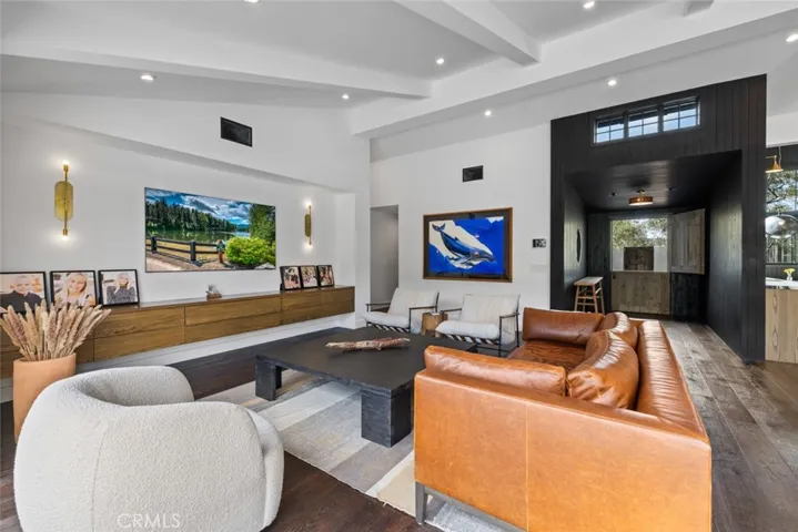 1701 Starlight Circle, Newport Beach, California 92660