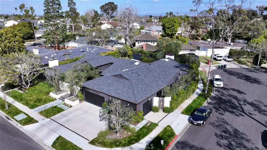 1701 Starlight Circle, Newport Beach, California 92660