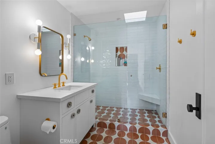 1701 Starlight Circle, Newport Beach, California 92660